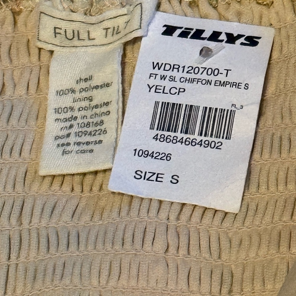 Full Tilt Yellow Spaghetti Strap Floral Sundress Size S - Picture 5 of 7